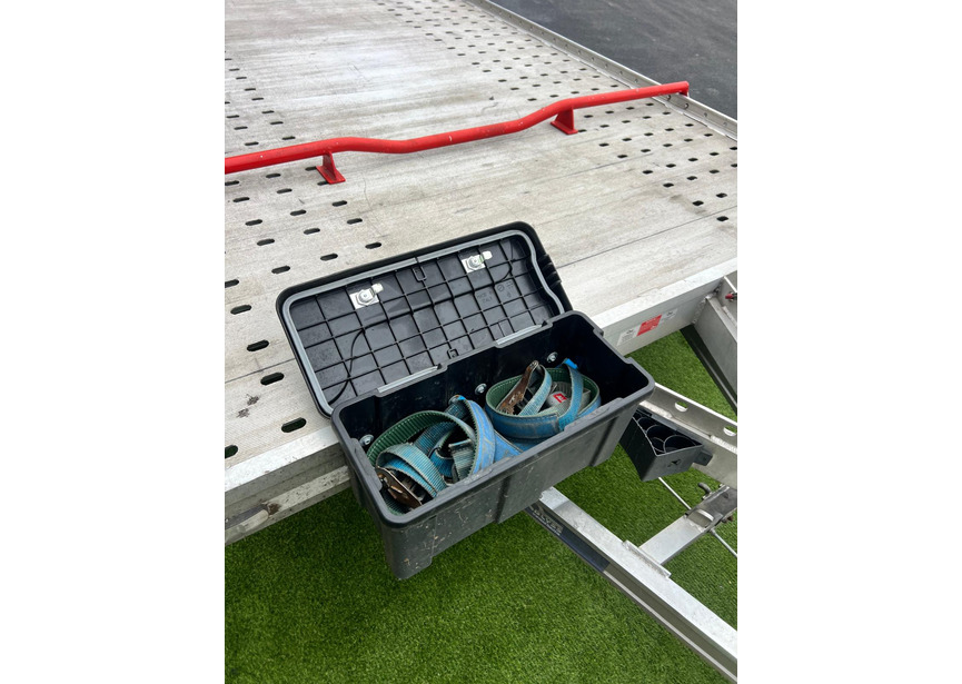 WhatsApp Image 2026-01-07 at 15.52.47 (1)