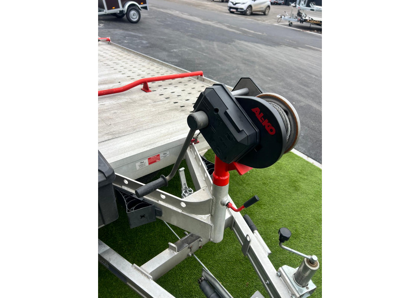 WhatsApp Image 2026-01-07 at 15.52.47