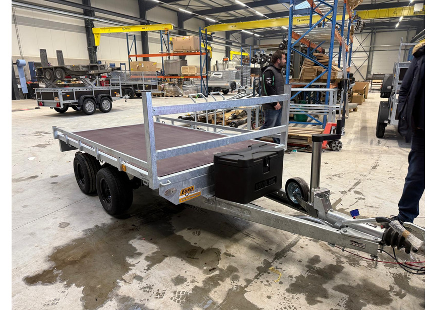 WhatsApp Image 2025-12-16 at 17.57.37