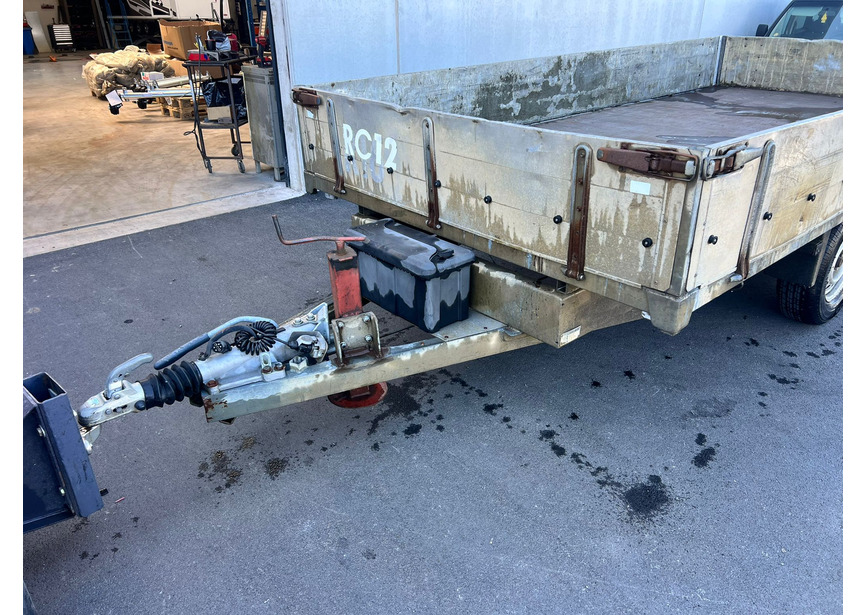 WhatsApp Image 2026-04-27 at 09.53.32 (1)